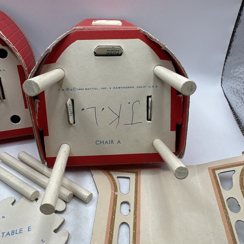 Vtg 1962 Mattel Barbie Fashion Shop Cardboard Chair Table Lot Hawthorne USA - Picture 7 of 15