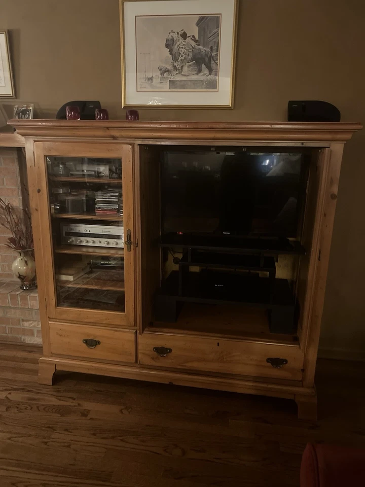 Media Cabinet Coffee Bar Armorie Storage - Image 2 of 3