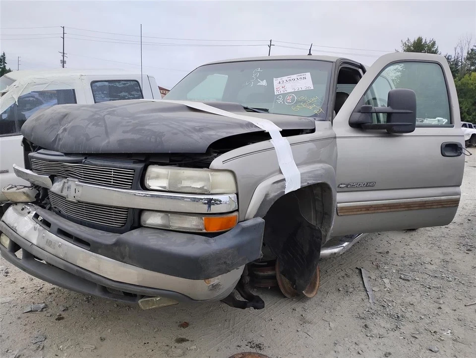 Puerta trasera derecha usada vidrio trasero se adapta a: Chevrolet Silverado 2500 2002 camioneta doble Foto 2 de 4