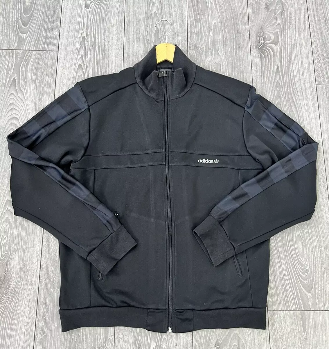 True outlet vintage adidas
