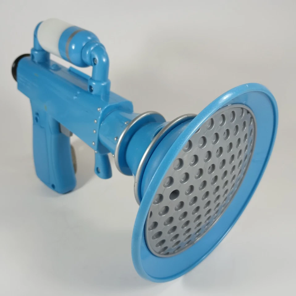 Pistola bláster de pedos Despicable Me Minions con luces y sonidos de trabajo juguetes Thinkway. Foto 4 de 4