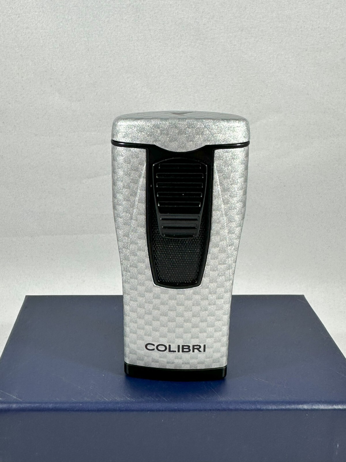 Colibri Monaco Triple-jet Flame Lighter[Carbon Fiber]