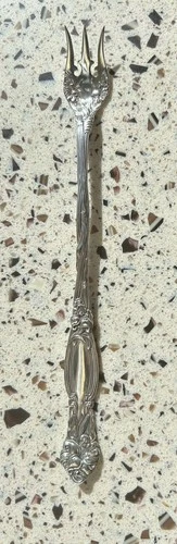 FRONTENAC- INTERNATIONAL Sterling Silver Long Handle Pickle/Olive Fork