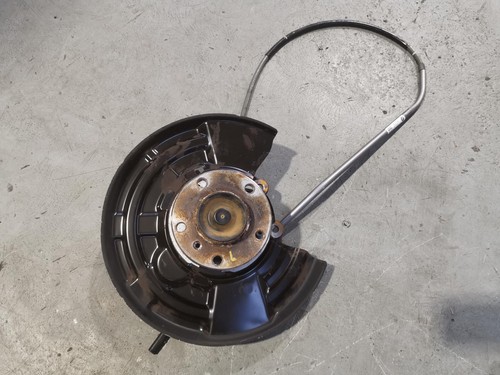 BMW 1 SERIES LEFT REAR HUB ASSEMBLY F20, 06/11-02/15 11 12 13 14 15
