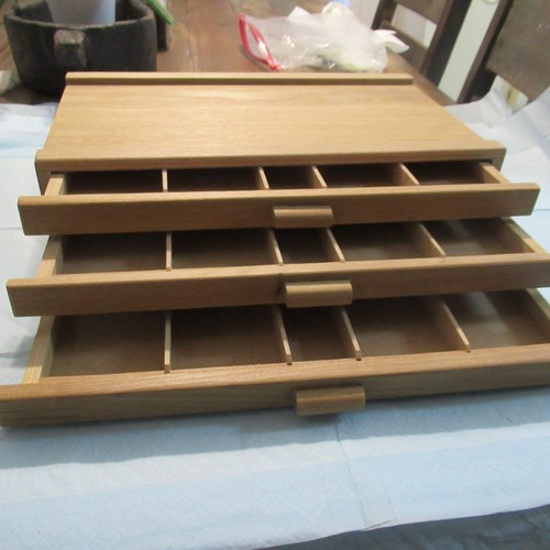 USART SUPPLY 3 DRAWER PAINTING ART CASE