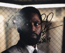 JOHN DAVID WASHINGTON signed Autogramm 20x25cm TENET in Person autograph COA