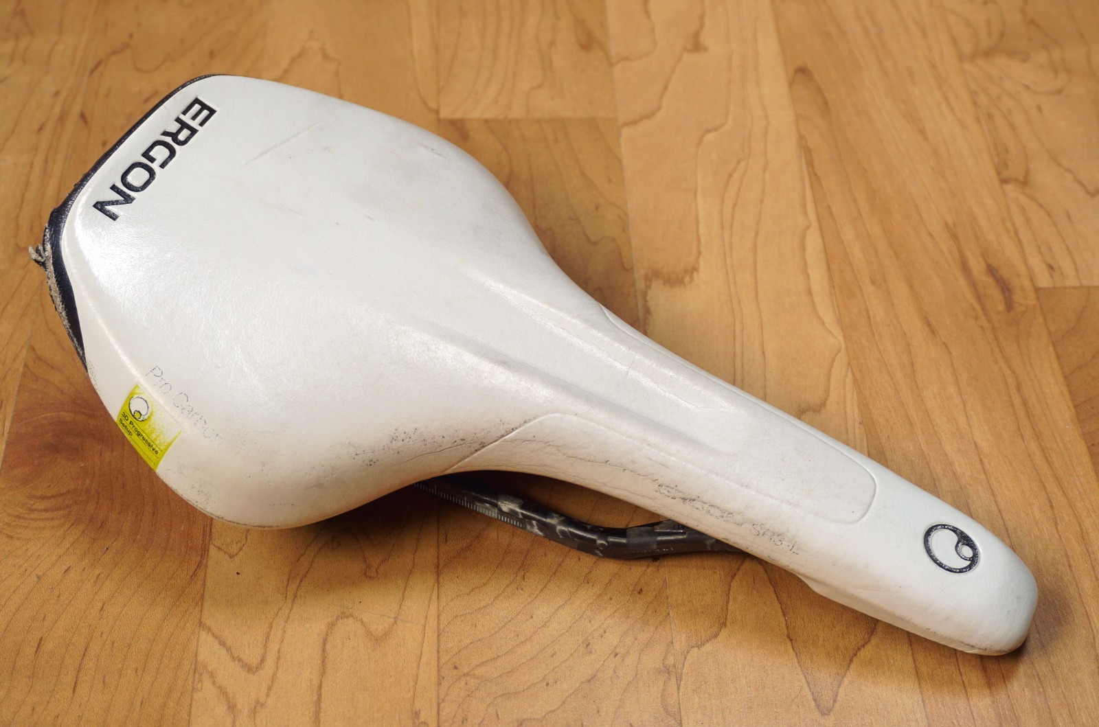 (Used) Ergon SR3-L Saddle Carbon Rails Shell Road Race Bike Seat Time Trial White 7x9 (50.99 USD)
