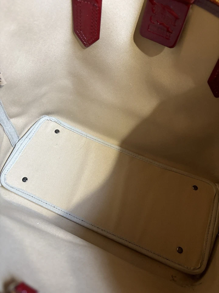 Bolso de Mano Burberry Nova Check Pequeño Nickie Color Frambuesa. Excelente estado Foto 2 de 4