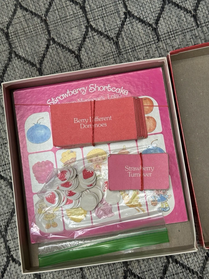 Cesta de juego Stawberry Shortcake 1981 vintage cuatro juegos divertidos “Berry” Parker Bros Foto 3 de 4