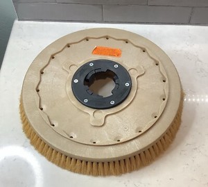 19" Malish Buffer Scrub Brush Tan w Spin-off NP-9200 VG Condition Made In USA