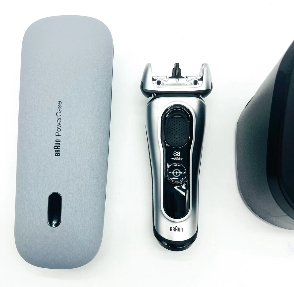 Braun Series 8 8577cc 4-In-1 Electric Shaver W/ SmartCare & PowerCase -READ DESC - Image 2 of 4
