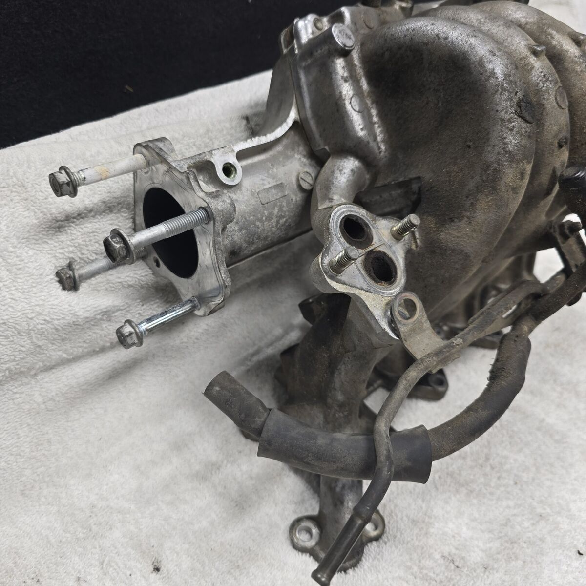 ihika　1027 1996 1997 Toyota Celica Intake Manifold 7AFE Engine (ST