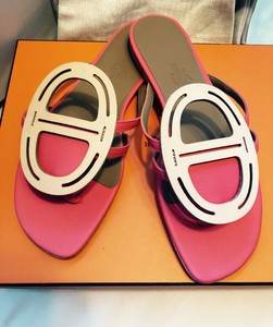 hermes flat