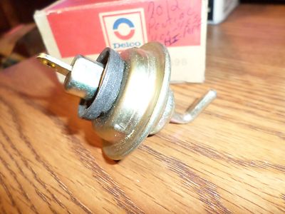 1970 1971 1972 Pontiac 400 455 nos carburetor vacuum break