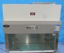 Nuaire Inc. NU-425-500 Biological Safety Cabinet