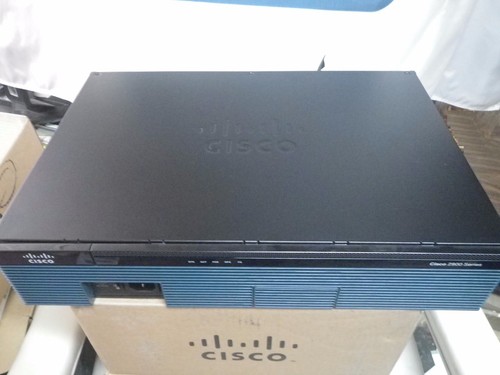 Cisco 2911-V/K9 Router ISR 15.2 IOS UC Głos licencyjny 2900 *1 rok gwarancji!* - Zdjęcie 6 z 6
