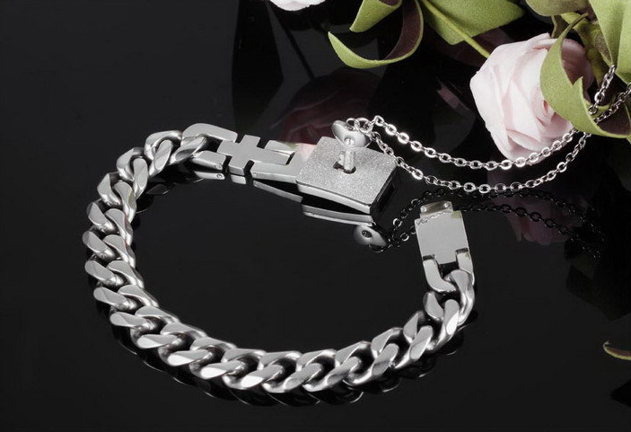 Unique! Key Open the Lock Mens Bracelet Women Necklace Stainless