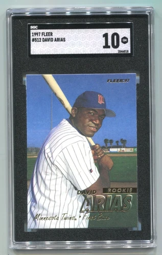 1997 Fleer David Ortiz RC #512 SGC 10 GEM MINT HOF 💎
