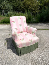 Fauteuil rose N III  en très bon état très bonne fabrication très confortable