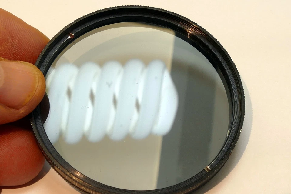 Sakar 62mm Lens Filter Polarizing PL Polarizer - Image 3 of 4