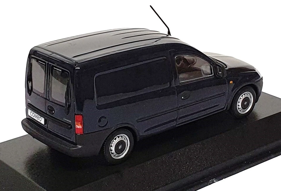 Minichamps 1/43 Scale 400 042071 - 2002 Opel Combo Van - Blue - Image 2 of 4