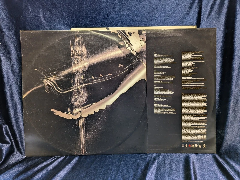 Massive Attack Mezzanine · Multilp · 1998, photo 3 of 5
