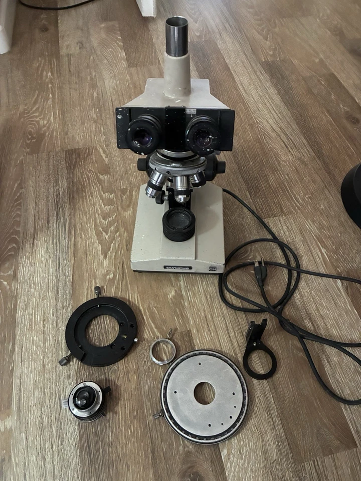 Microscópio binocular Olympus CH CHA com 4 lentes Olympus 4x 10x 40x 100x - Imagem 3 de 4