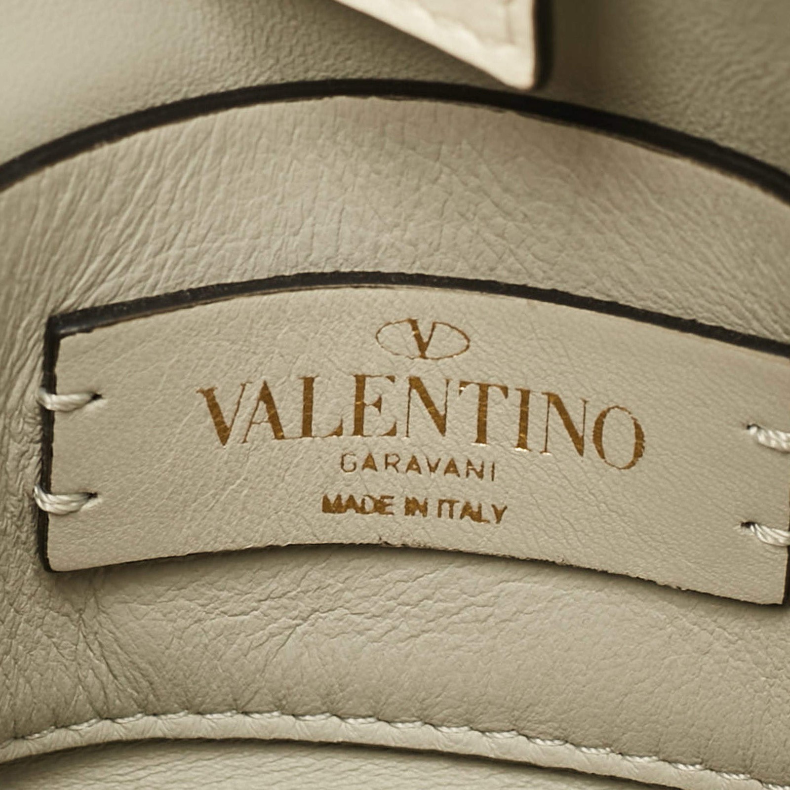 Valentino Roman Stud Small Off White Quilted Leather Top Handle Bag thumbnail 10