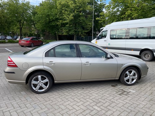 Ford Mondeo 1.8 16v - bouwjr 2006 - luxe reisauto - Afbeelding 4 van 22