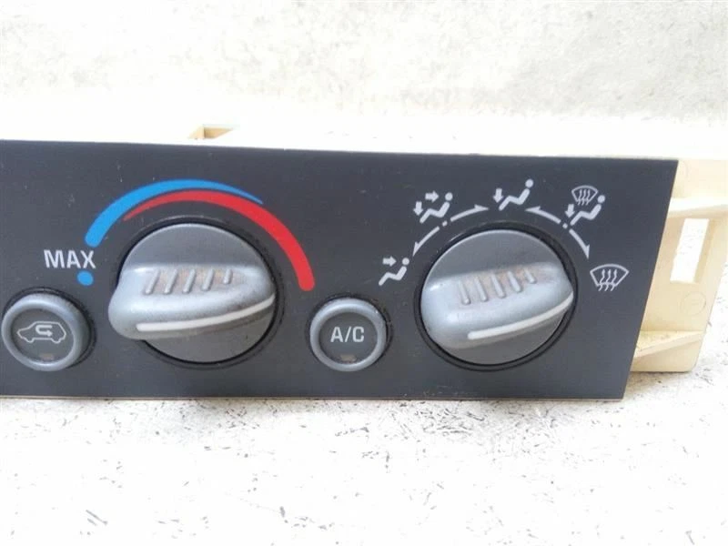 Control de temperatura climático para camioneta Chevrolet 96-02 G26-188501 Foto 3 de 4