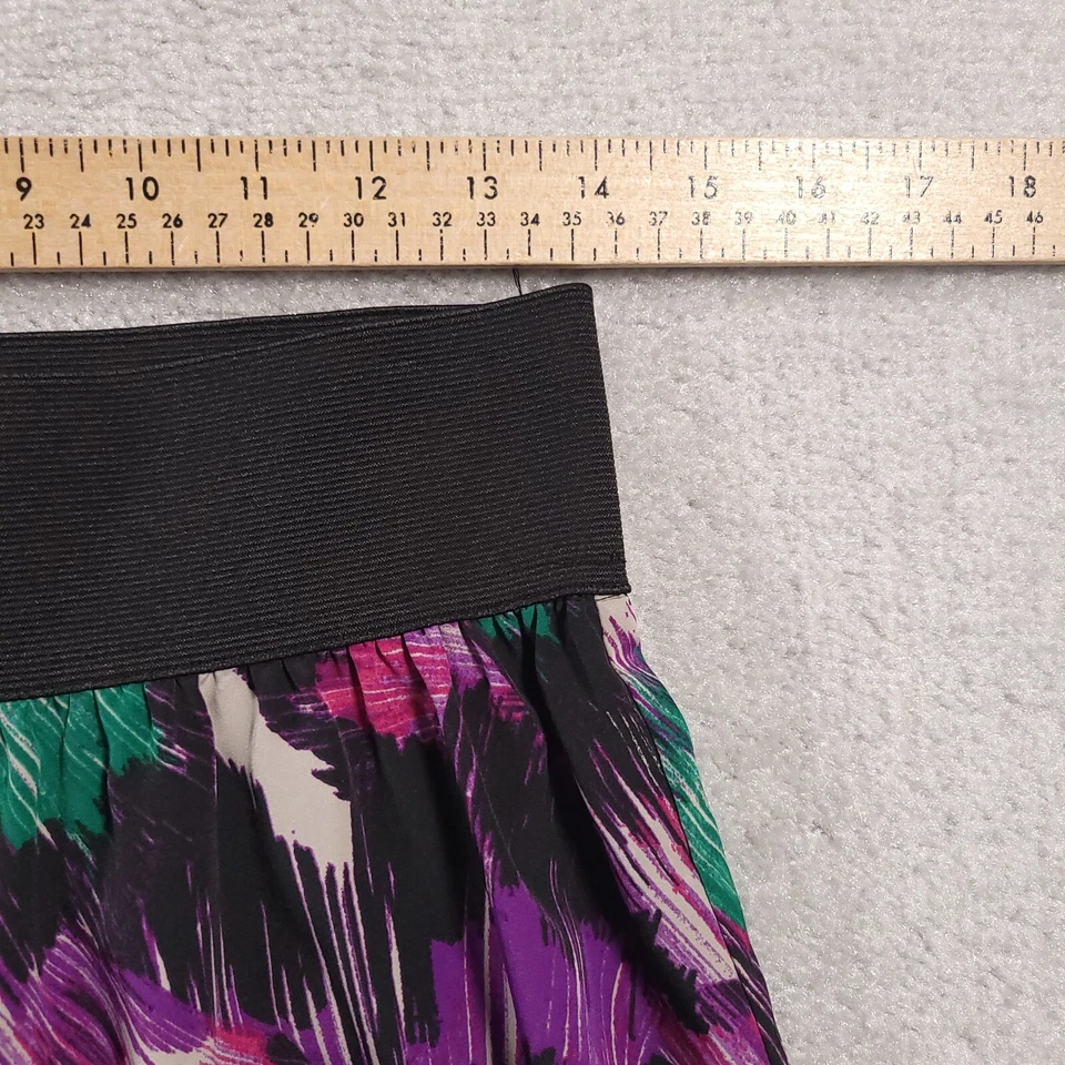 Falda para mujer Elle mediana colorida floral cintura elástica forrada en capas una línea cremallera Foto 4 de 4