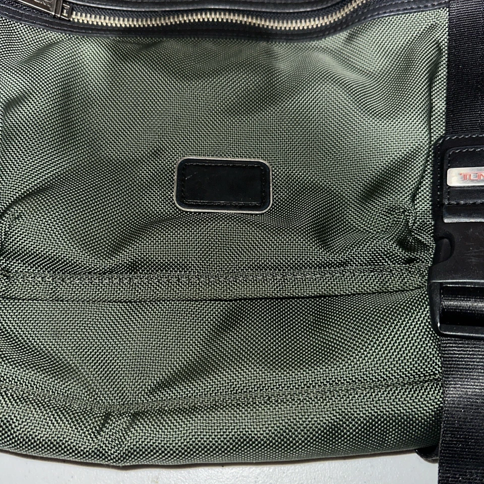 Tumi Messenger Bag 22370SPH Olive Green - Image 3 of 4