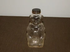 VINTAGE KITCHEN 7 1/4"  SNOW CREST BEVERAGES SALEM MASS  GLASS BEAR BOTTLE JAR