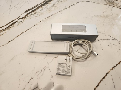 #ad Bose SoundLink Mini II Bluetooth Speaker System Silver $95.00