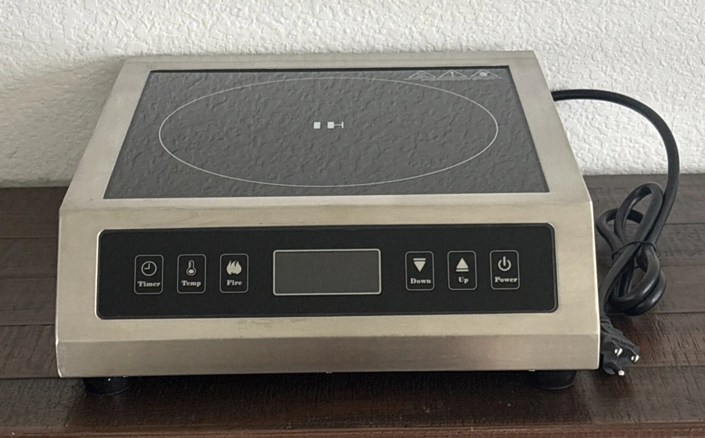 Portable Commercial Grade 1800w Induction Cooktop for Countertop - New Open Box
Opens in a new windo