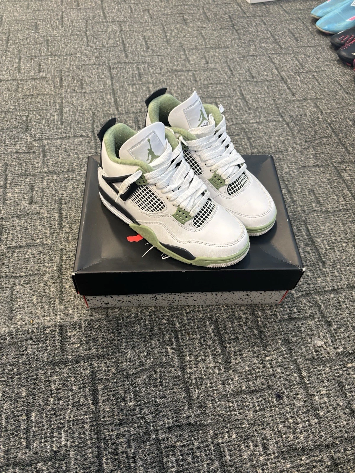 Air Jordan 4 uomo SeaFoam taglia UK 3 5