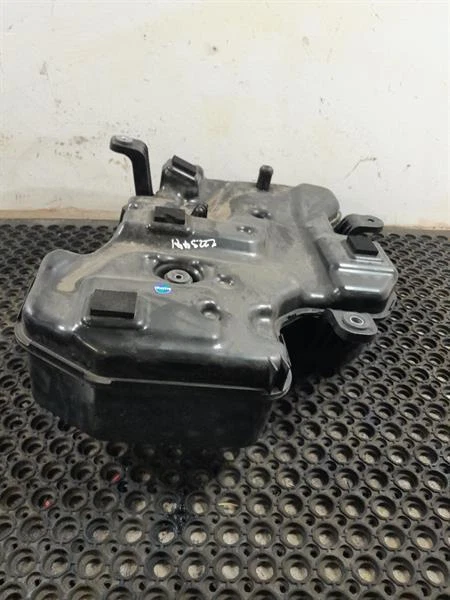 ADBLUE TANK BMW SERIE 1 MK3 F40 2019- 116D M SPORT 3 cilindros 12v DOHC tanque aditivo Foto 2 de 3