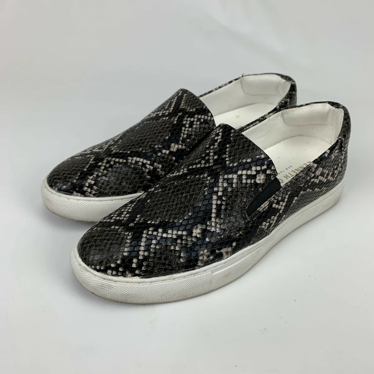 Kenneth Cole Womens Black Snake Skin Kam Slip On Sneakers Shoes Size 6.5