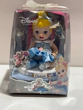 NEW 2006 DISNEY PRINCESS ROYAL NURSERY PORCELAIN DOLL CINDERELLA  BRASS KEY