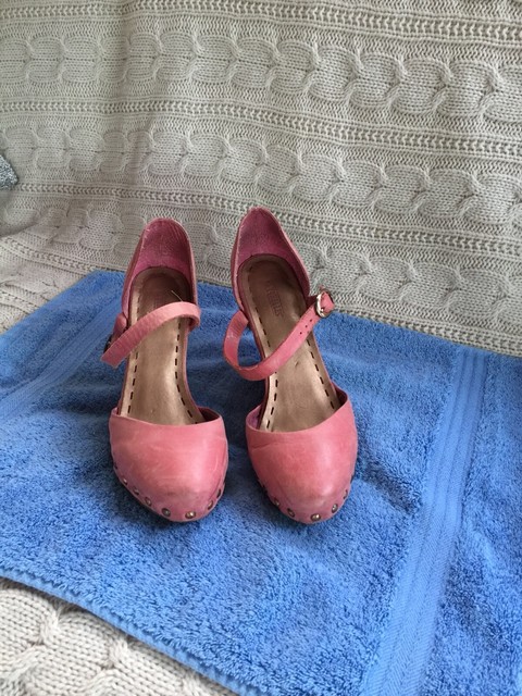 trespass beachie shoes