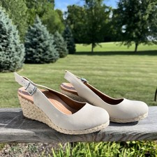 Vionic Coralina Canvas Wedge Espadrille Slingback Sandals Womens 7 Tan Beige