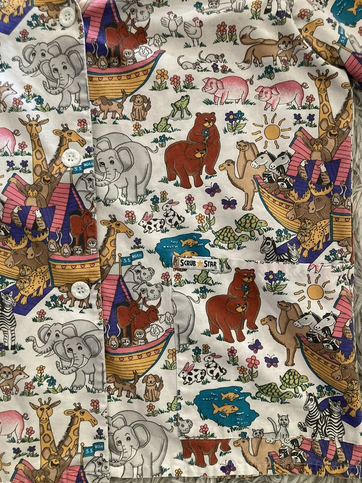 Women’s Longsleeve Scrub Button Up Jacket Noah’s Ark Animals Scrubstar Size M - Image 2 of 4