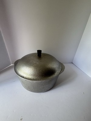 41/2 Qt. Hammer Ware Cast Aluminum Dutch Oven