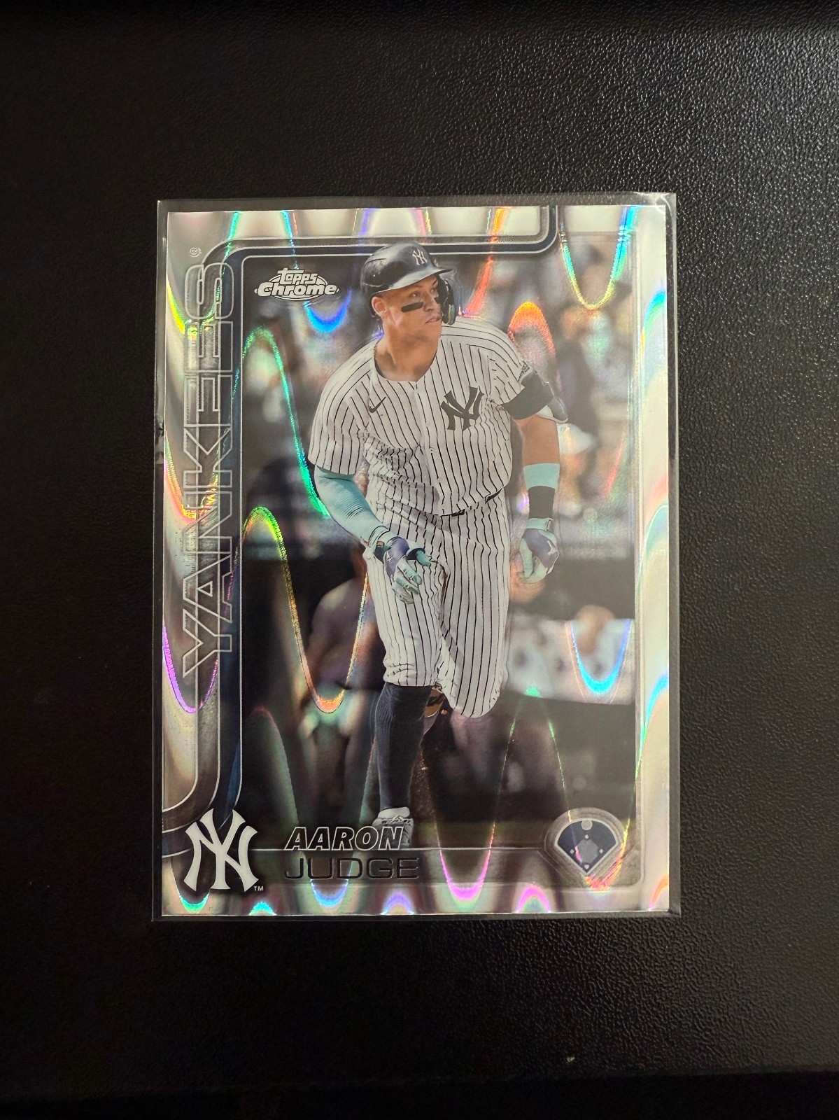 Aaron Judge #99 2025 Topps Chrome RayWave Refractor Yankees - MVP Buyback