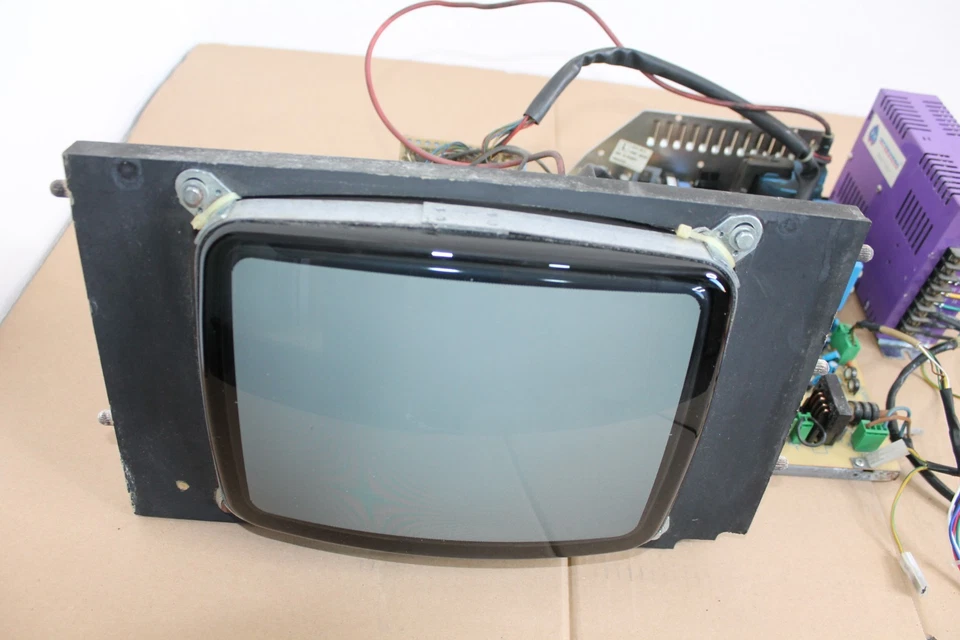 CRT 15KHz JAMMA - 10" - SAMSUNG - CABINATO / MINI CABINATO/ ARCADE ( NO GAME ) - Immagine 4 di 4