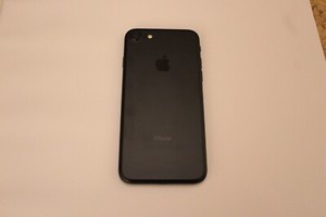 Apple iPhone 7 - 128GB - Schwarz (Ohne Simlock) A1778 (GSM)
