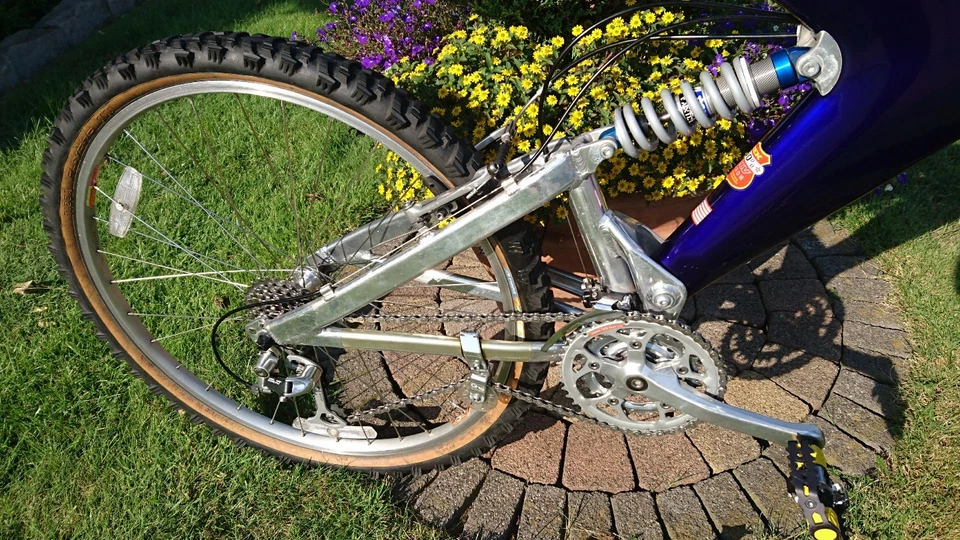 Mountainbike TREK Y 11 Carbon Alu, Gr. L, Rock Shox Fox Shimano Deore XT LX - Bild 3 von 4