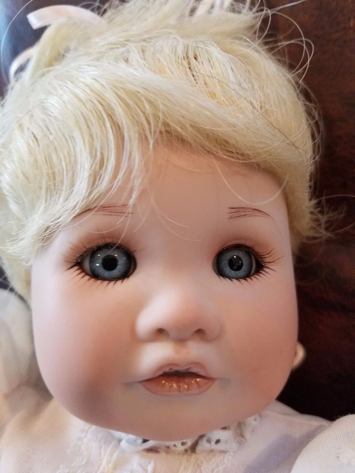 Phyllis Parkins "Mandy" Primer Club de Coleccionistas Muñeca Esculpida Firmada 14" Alto Foto 2 de 4