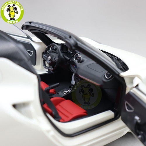 1/18 Alfa Romeo 4C Spider Autoart 70141 Blanco Modelo Juguete Coche - Imagen 11 de 15