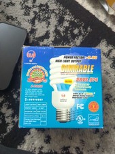 CFL Fluorescent Light Bulbs Dimmable 23 Watt Bulbs ULA NEW LAST 7 YEARS 